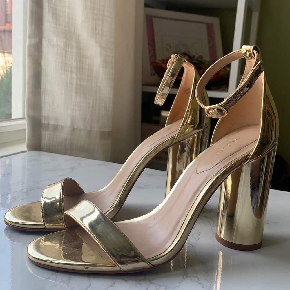 ALDO ANKLE STRAP GOLD HEELS